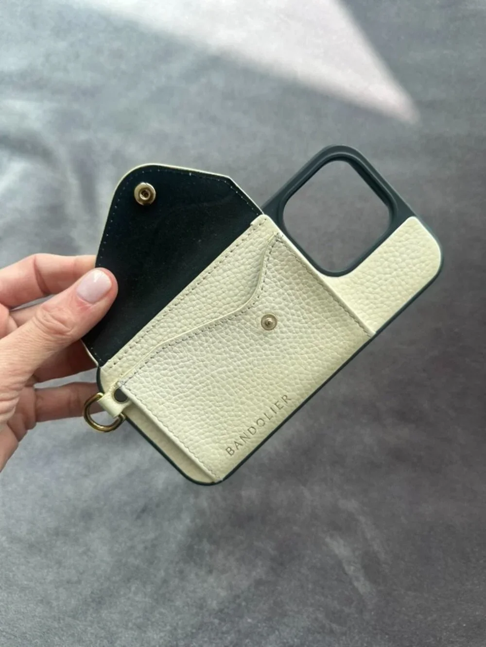 Bandolier Ryder Carabiner Ivory iPhone 14 Pro